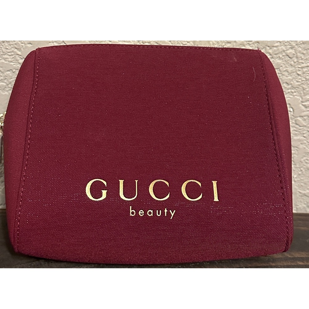 Gucci Beauty Burgundy Shimmer Makeup Bag Cosmetic Pouch Gold Logo New - Picture 12 of 15